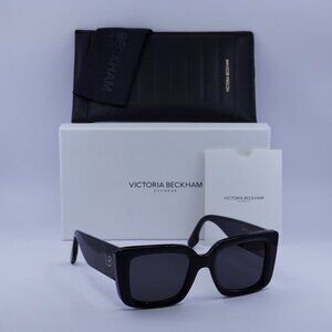 Victoria Beckham VB653S 001 Square Sunglasses – Black/Smoke
